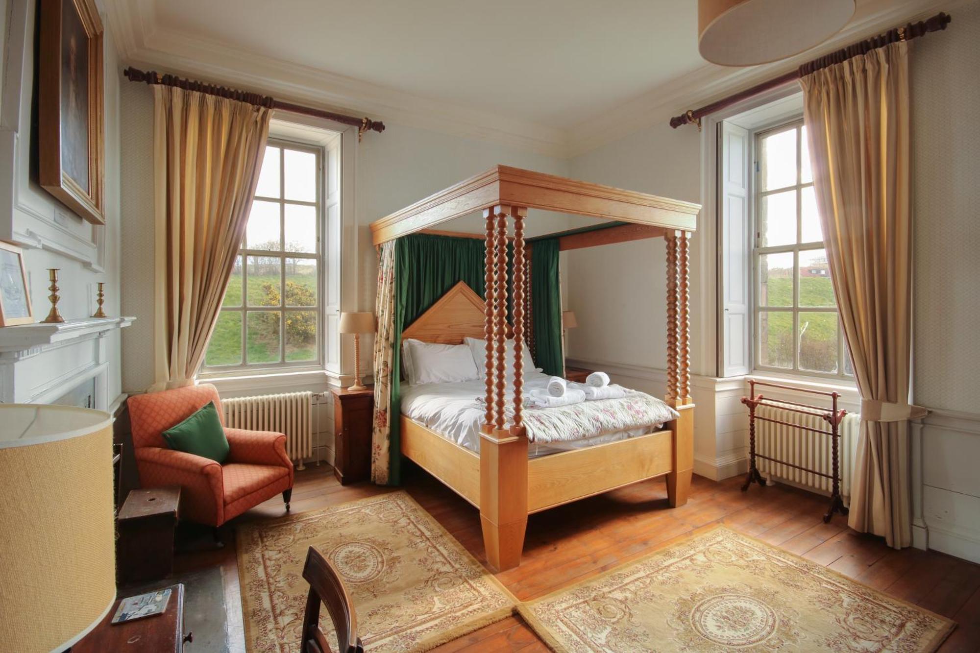 Merchant'S House - Large Two Floor Apartment!! Sleeps Up To 11 People, First Floor Available Separately, Sleeping 2 People At A Reduced Rate!!! Eyemouth Extérieur photo