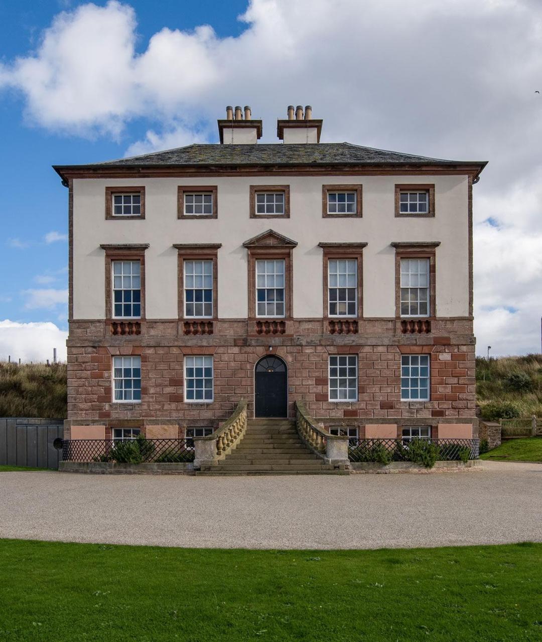 Merchant'S House - Large Two Floor Apartment!! Sleeps Up To 11 People, First Floor Available Separately, Sleeping 2 People At A Reduced Rate!!! Eyemouth Extérieur photo